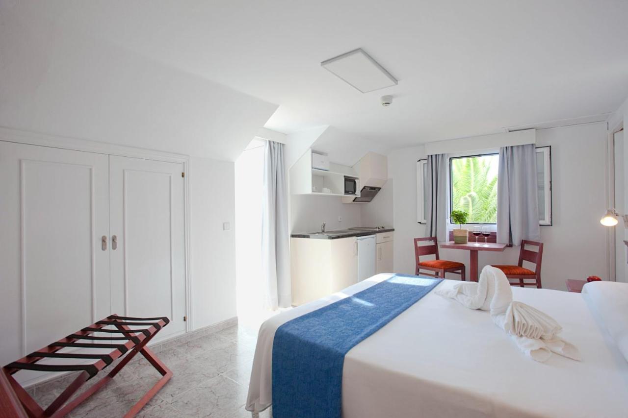 Apartamentos Cala Murada Tennis Luaran gambar