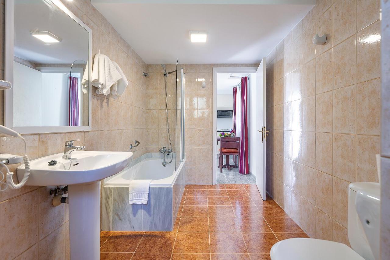 Apartamentos Cala Murada Tennis Luaran gambar